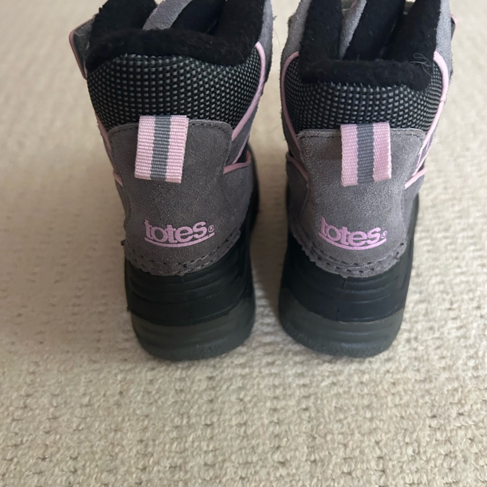 Totes winter girl boots - Picture 2 of 4